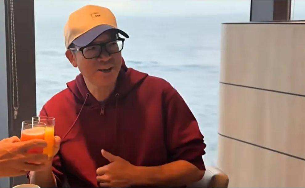 俞敏洪深夜发全员信道歉，回应被叫&ldquo;老登&rdquo;，称&ldquo;用员工血汗钱旅游&rdquo;说法不妥(图1)